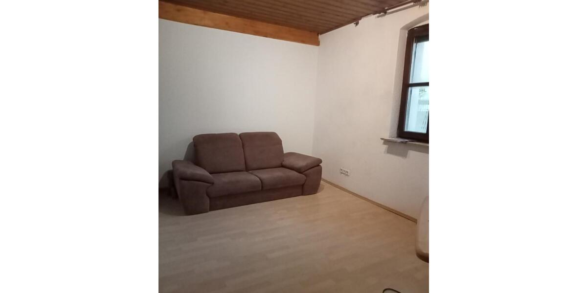 5 Zi. Wohnung in Erlangen-Frauenaurach ideal als 4 WG geeignet 5 zimmer