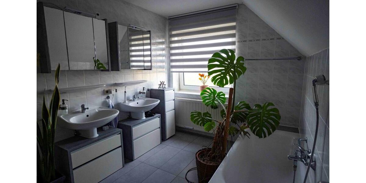 Etagenwohnung Gifhorn - 5 Zimmer, 125 m&sup2;, 1.125&euro; | Angebot:24371507