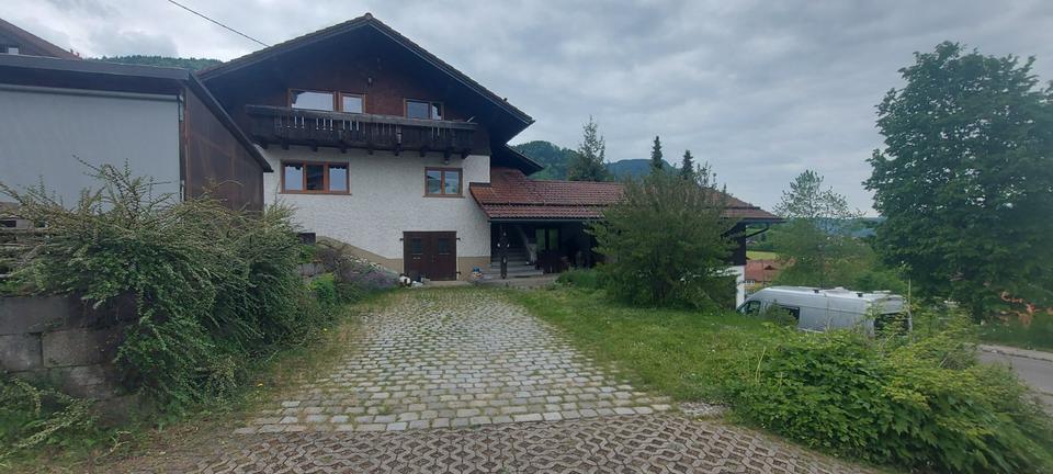 Wohnen auf Zeit Blaichach - 7 Zimmer, 120 m&sup2;, 360&euro; | Angebot:25862312