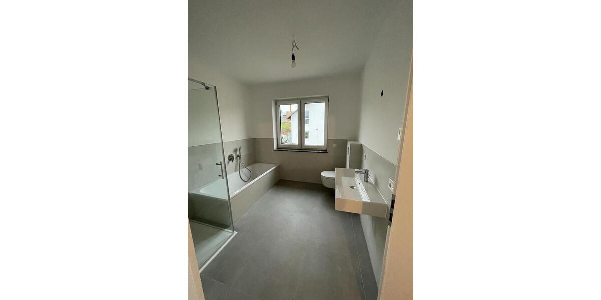Etagenwohnung Hofgeismar - 4 Zimmer, 102 m&sup2;, 1.030&euro; | Angebot:25918755