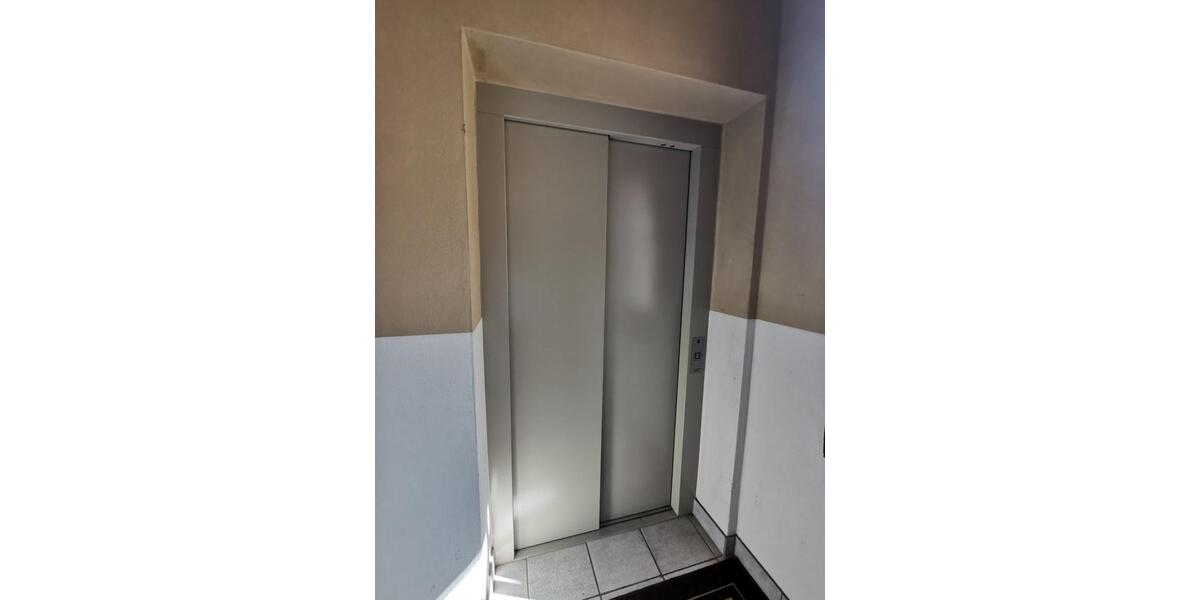Dachgeschoßwohnung Ballenstedt - 3 Zimmer, 67 m&sup2;, 402&euro; | Angebot:26086108