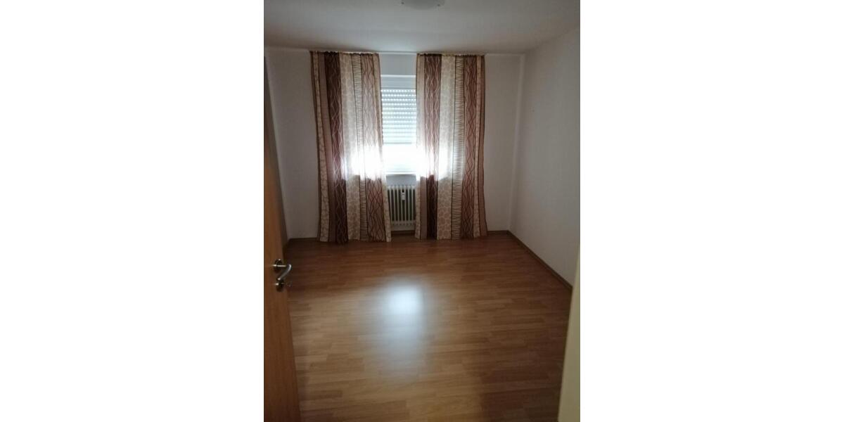 Etagenwohnung Eging am See - 4 Zimmer, 110 m&sup2;, 800&euro; | Angebot:25158123