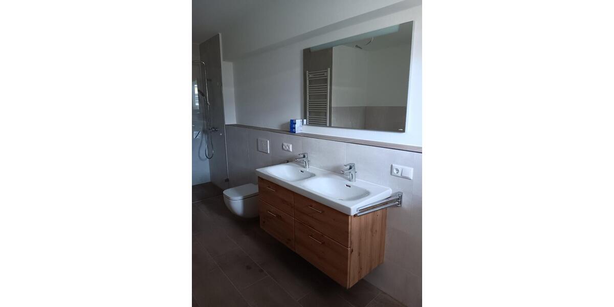 Etagenwohnung Vohenstrauß - 3 Zimmer, 93 m&sup2;, 950&euro; | Angebot:25941808