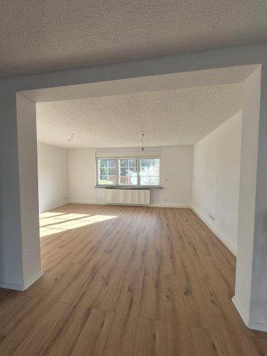 Erdgeschoßwohnung Völklingen - 5 Zimmer, 80 m&sup2;, 830&euro; | Angebot:26549991