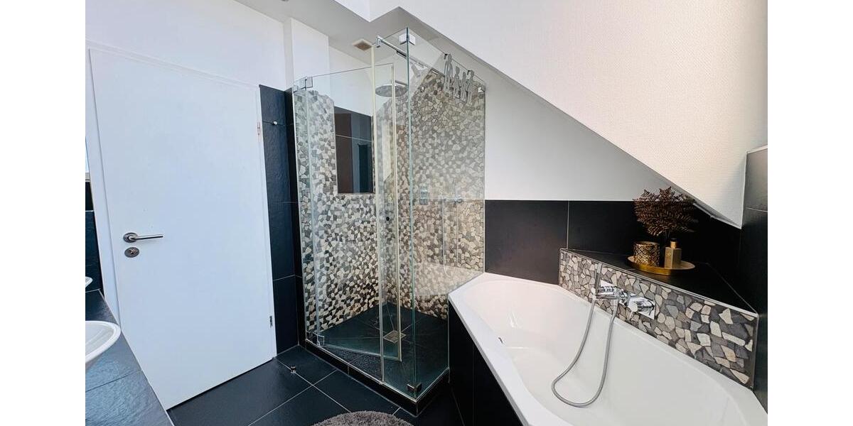 Wohnen auf Zeit Hamburg Altona - 5 Zimmer, 170 m&sup2;, 5.000&euro; | Angebot:26651929