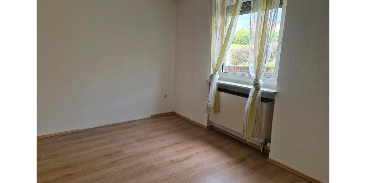 Erdgeschoßwohnung Sonnefeld - 2 Zimmer, 63 m&sup2;, 520&euro; | Angebot:25403401