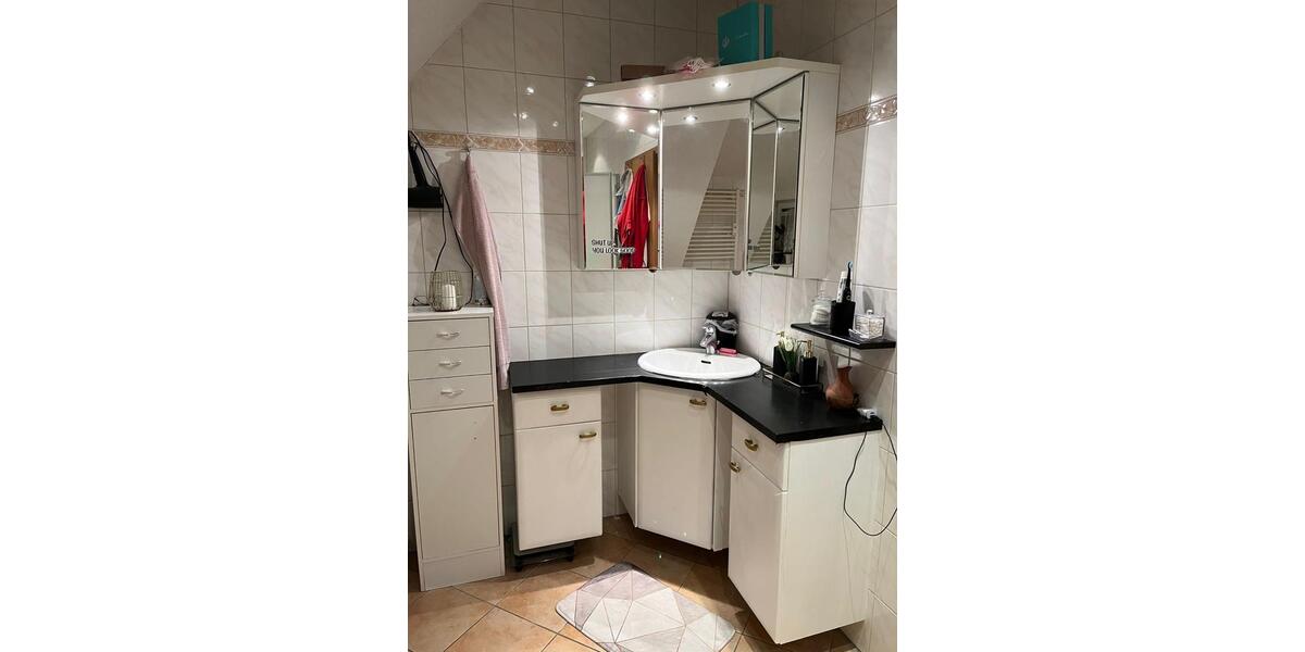 Dachgeschoßwohnung Bad Tabarz - 3 Zimmer, 75 m&sup2;, 480&euro; | Angebot:26382574