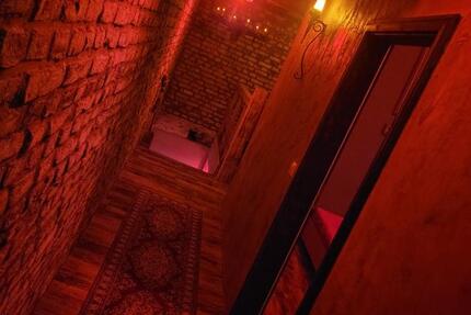 Wohnen auf Zeit Mönchengladbach Süd - 1 Zimmer, 140 m&sup2;, 60&euro; | Angebot:24951655