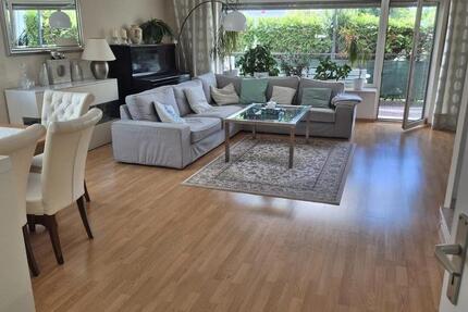 Gepflegte Doppelhaushälfte mit Garten und Garage zur Miete