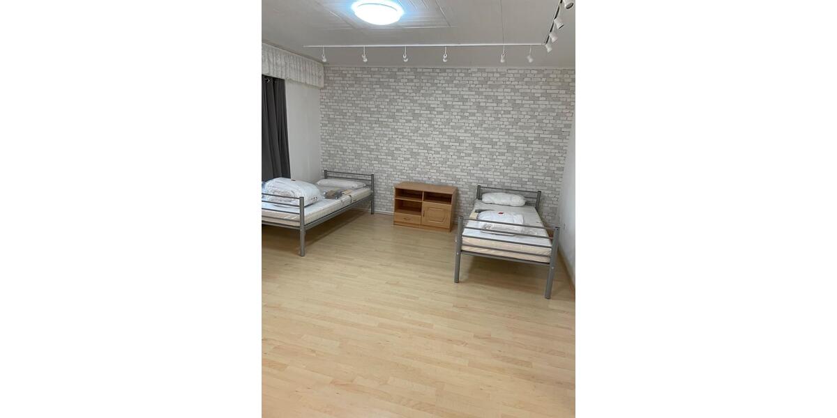 Wohnen auf Zeit Elsfleth - 14 Zimmer, 400 m&sup2;, 11&euro; | Angebot:24609570