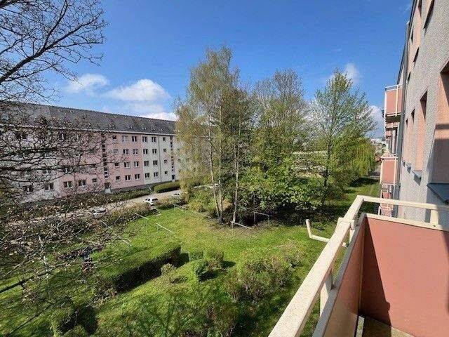 Etagenwohnung Zwickau Pölbitz - 3 Zimmer, 73 m&sup2;, 475&euro; | Angebot:26826651