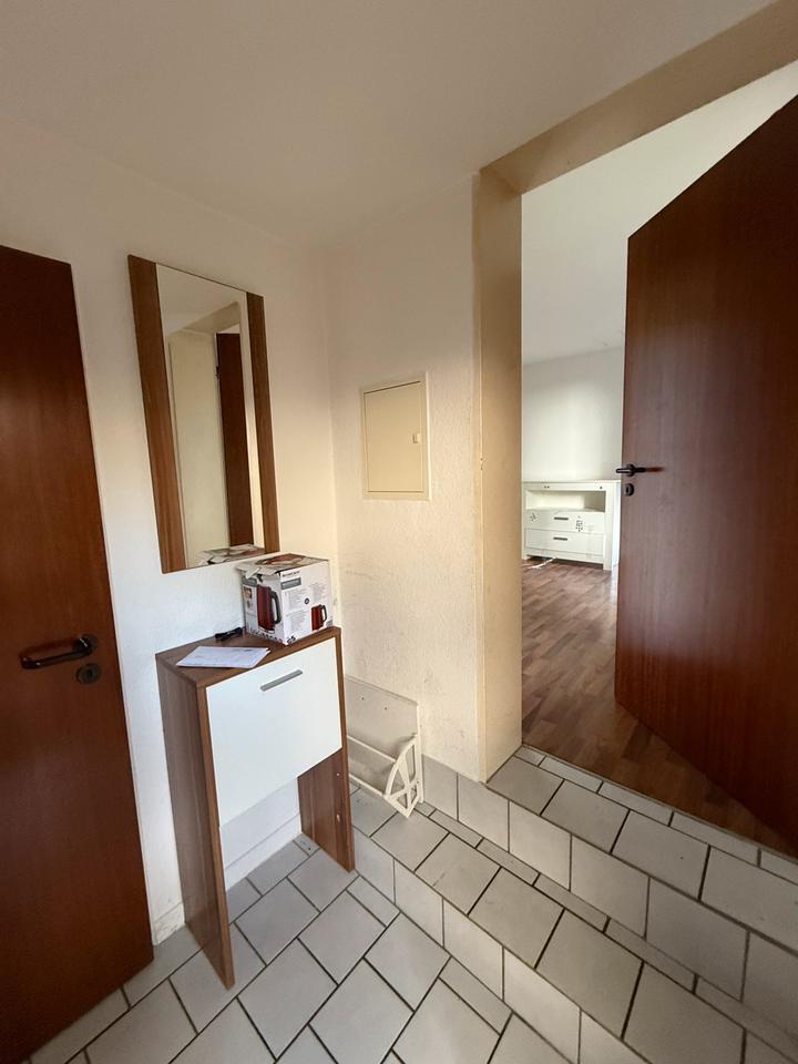 Eine helle zwei-Zimmer Wohnung im Erdgeschoss
