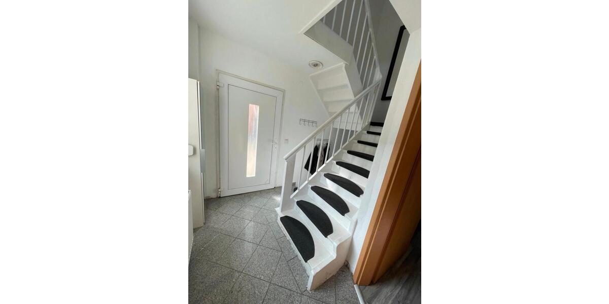 Etagenwohnung Wassenberg - 5 Zimmer, 63 m&sup2;, 900&euro; | Angebot:25170779