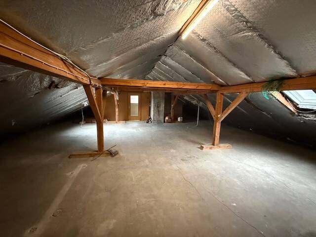 Einfamilienhaus Volkach Eichfeld - 6 Zimmer, 160 m&sup2;, 1.500&euro; | Angebot:26273088