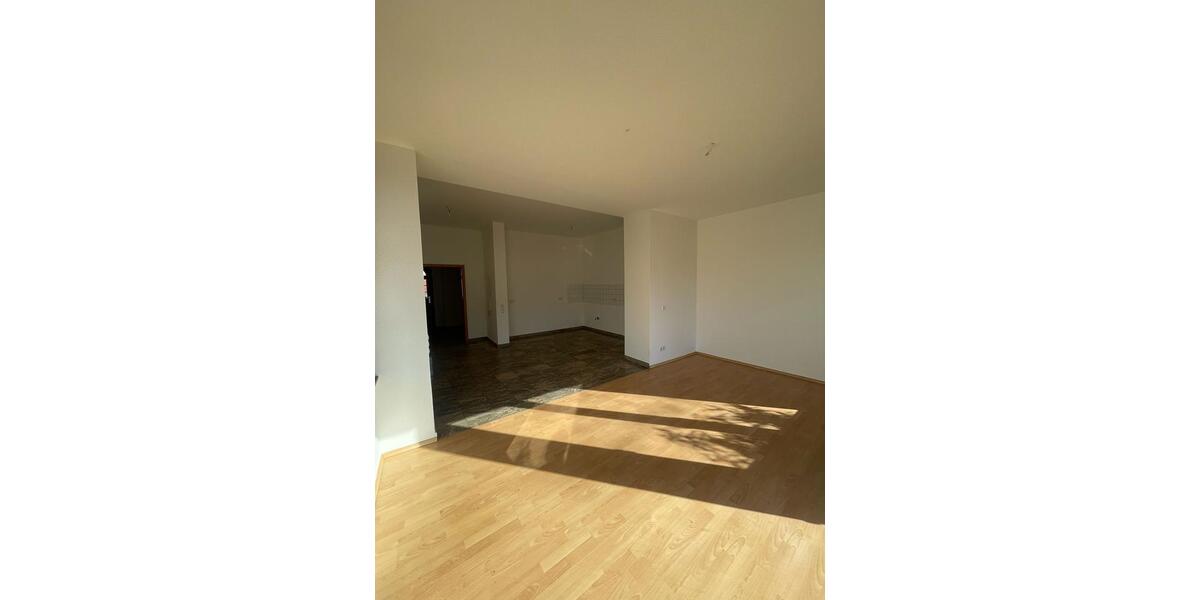 Erdgeschoßwohnung Zschopau - 2 Zimmer, 71 m&sup2;, 599&euro; | Angebot:25270640
