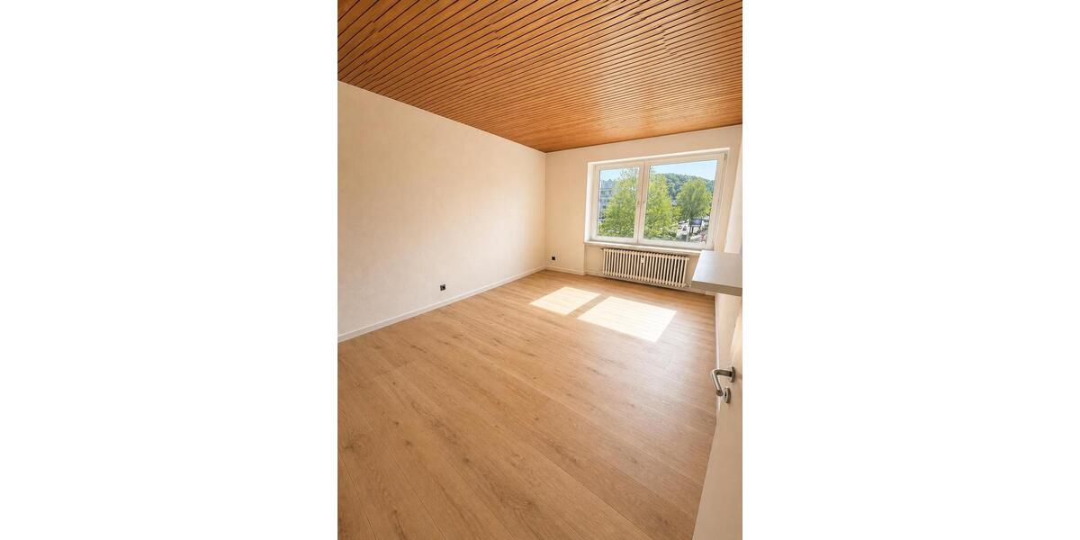 Etagenwohnung Wuppertal Elberfeld - 3 Zimmer, 80 m&sup2;, 650&euro; | Angebot:26614009