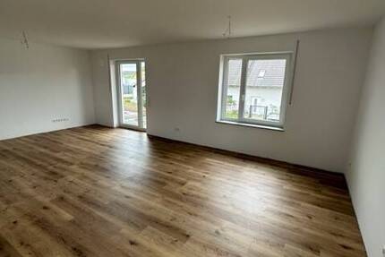 Wohnung Geiselwind - 3 Zimmer, 88 m&sup2;, 750&euro; | Angebot:26189404