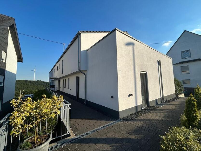 Moderne Mietwohnung mit traumhaftem Ausblick