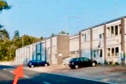 Büro in Bürogemeinschaft unter zu vermieten zimmer