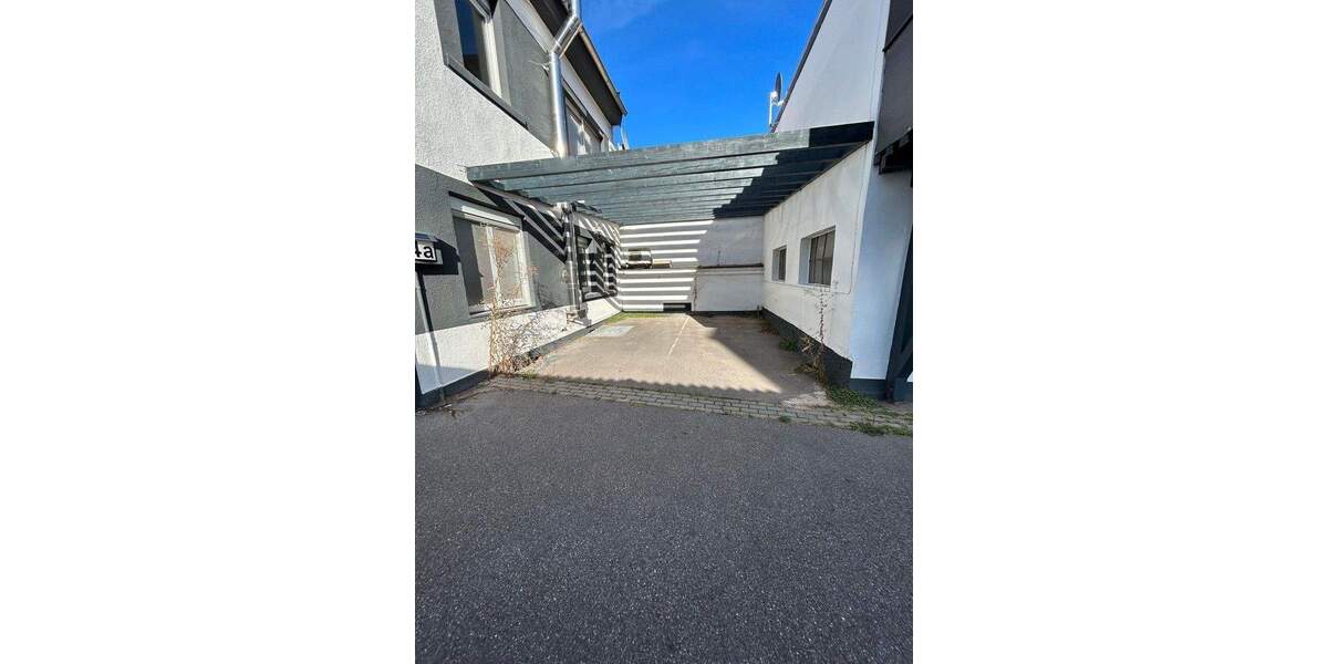 Exklusives Einfamilienhaus in Worms mit großzügiger Terrasse, EBK, Kamin und KLIMA - PROVISIONSREI 5 zimmer