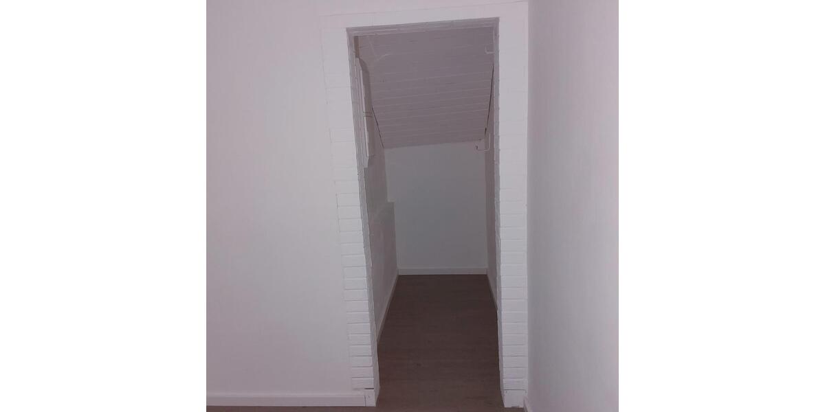 Etagenwohnung Idstein - 2 Zimmer, 92 m&sup2;, 1.100&euro; | Angebot:26464494
