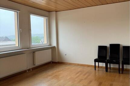 Wohnung Düsseldorf Stadtbezirk 9 - 3 Zimmer, 120 m&sup2;, 900&euro; | Angebot:24535472