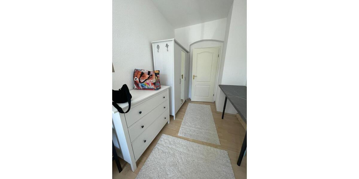 Wohnen auf Zeit Mittweida - 1 Zimmer, 12 m&sup2;, 150&euro; | Angebot:26626406