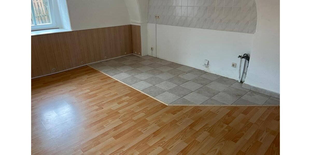 Erdgeschoßwohnung Ebersbach-Neugersdorf Neugersdorf - 1 Zimmer, 33 m&sup2;, 285&euro; | Angebot:26664087