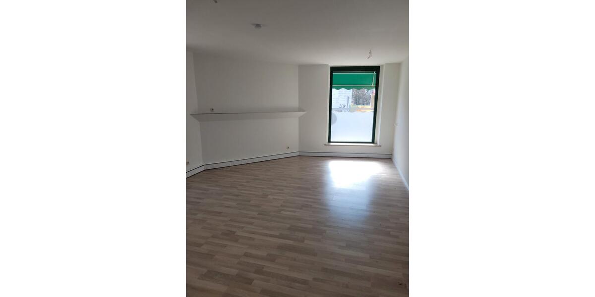 Erdgeschoßwohnung Lützen - 3 Zimmer, 80 m&sup2;, 574&euro; | Angebot:26001812