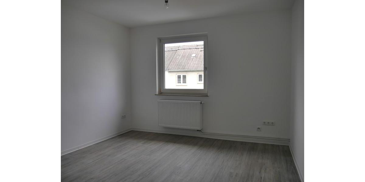 Etagenwohnung Hanau Großauheim - 3 Zimmer, 61 m&sup2;, 679&euro; | Angebot:26030011