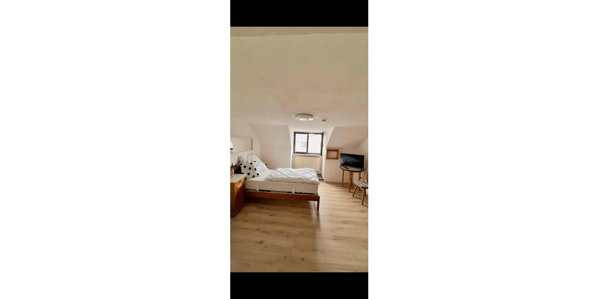 Dachgeschoßwohnung Bad Abbach - 1 Zimmer, 23 m&sup2;, 700&euro; | Angebot:26635419