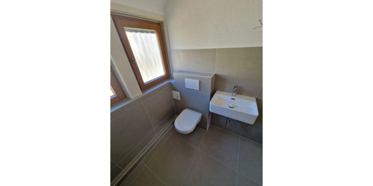 Dachgeschoßwohnung Albstadt - 3 Zimmer, 700&euro; | Angebot:23183922