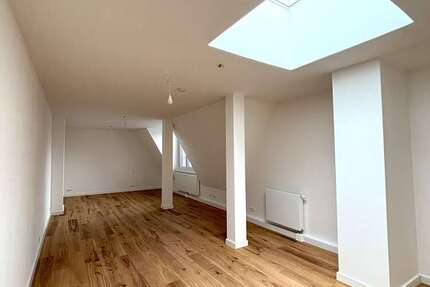 Wohnung zum Mieten in Berlin 2.606,25 € 104.25 m²