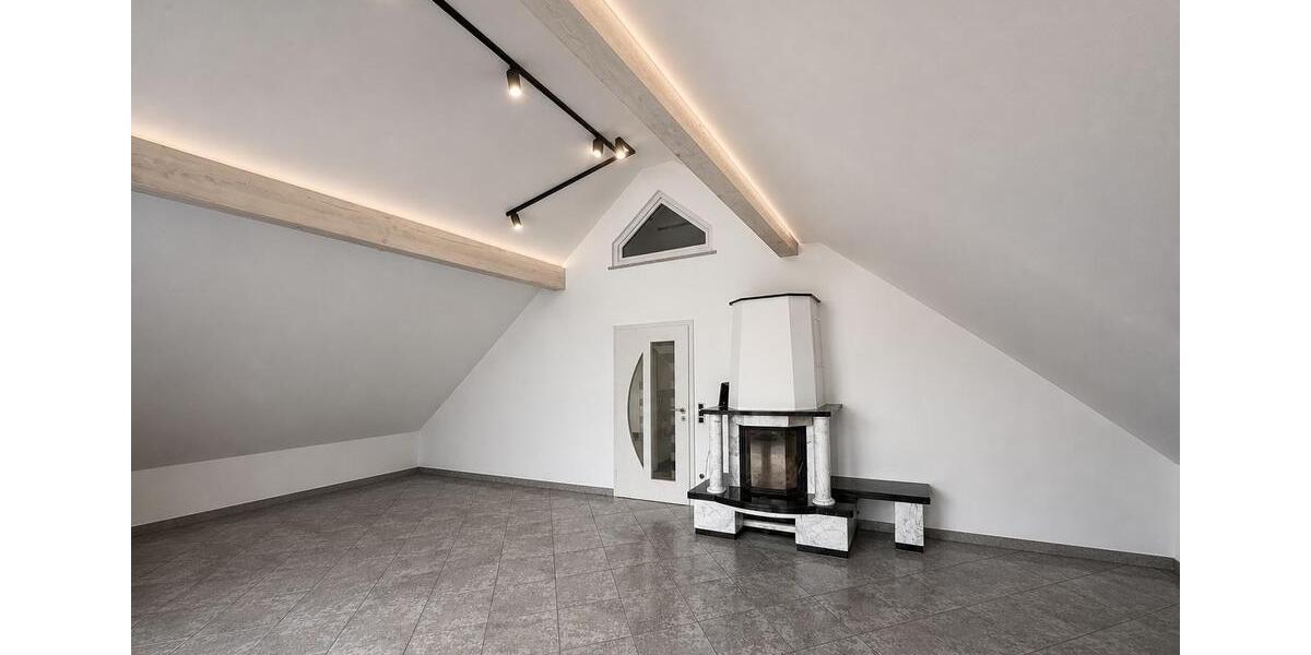 Dachgeschoßwohnung Mammendorf - 5.5 Zimmer, 140 m&sup2;, 1.800&euro; | Angebot:26612637