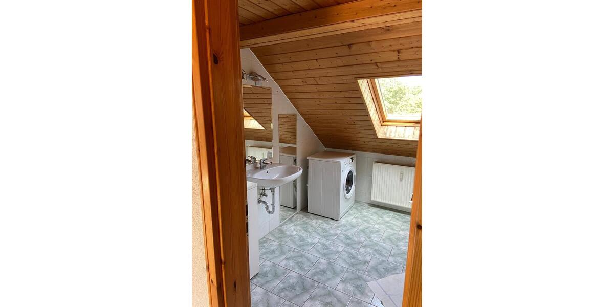 Dachgeschoßwohnung Saalfeld (Saale) - 1 Zimmer, 50 m&sup2;, 379&euro; | Angebot:23122708