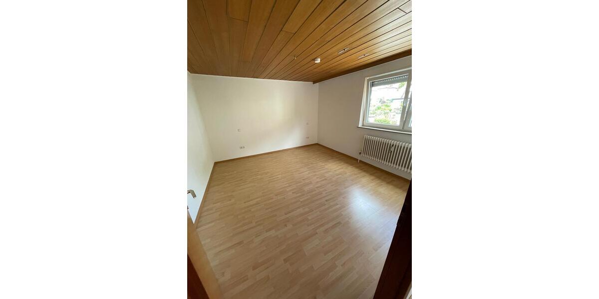 Etagenwohnung Burgkunstadt - 2 Zimmer, 61 m&sup2;, 640&euro; | Angebot:26026757