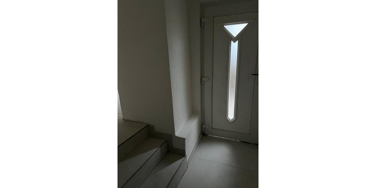 Erdgeschoßwohnung Schwalbach - 3 Zimmer, 85 m&sup2;, 800&euro; | Angebot:24689257