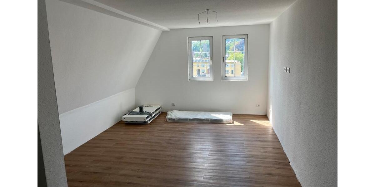 Dachgeschoßwohnung Linden - 1 Zimmer, 88 m&sup2;, 840&euro; | Angebot:26600844