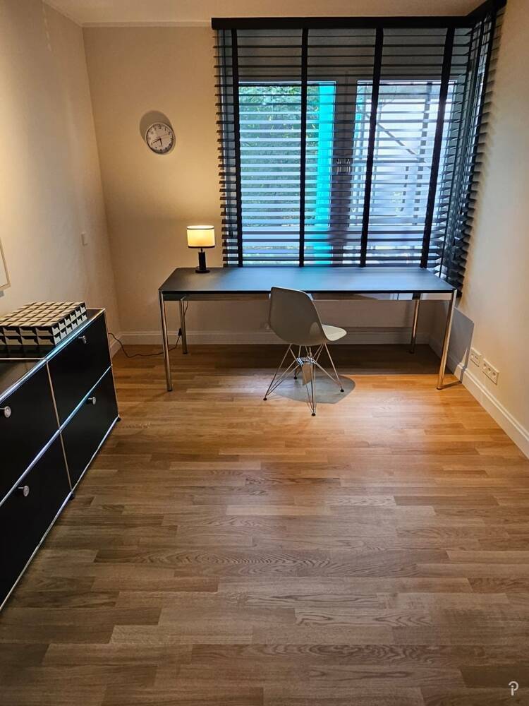 Inselstraße - Luxuriöse 4 Zimmer-Wohnung vollmöbliert mit Blick in den Hofgarten