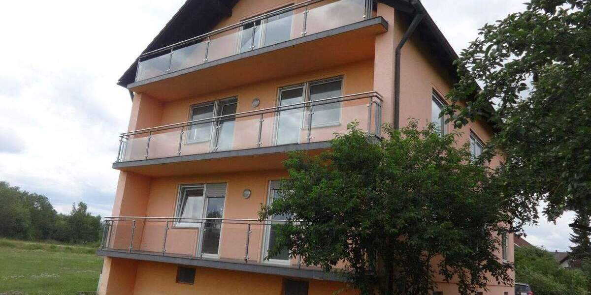 Mehrfamilienhaus, Wohnhaus Sulzbach-Rosenberg Unterschwaig - 8 Zimmer, 250 m&sup2;, 2.060&euro; | Angebot:25665485