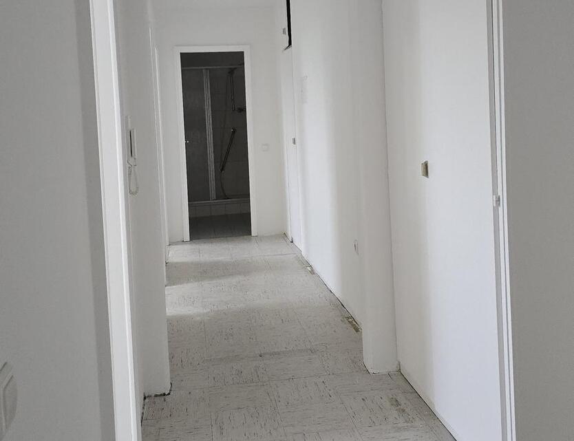 Familienfreundliche Wohnung mit Aufzug im Haus zimmer