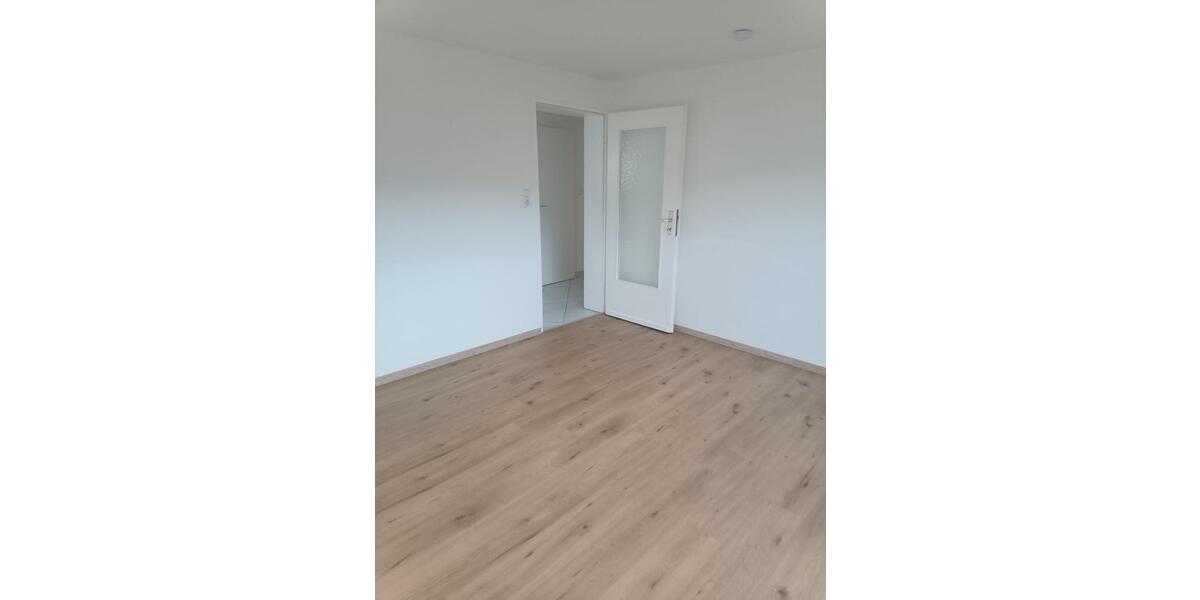 Dachgeschoßwohnung Heidenrod - 3 Zimmer, 90 m&sup2;, 700&euro; | Angebot:26537437