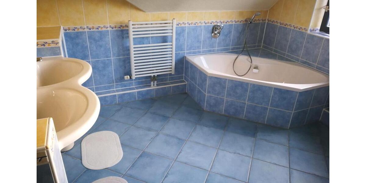 Einfamilienhaus Kaiserslautern Einsiedlerhof - 6 Zimmer, 275 m&sup2;, 2.750&euro; | Angebot:25144667