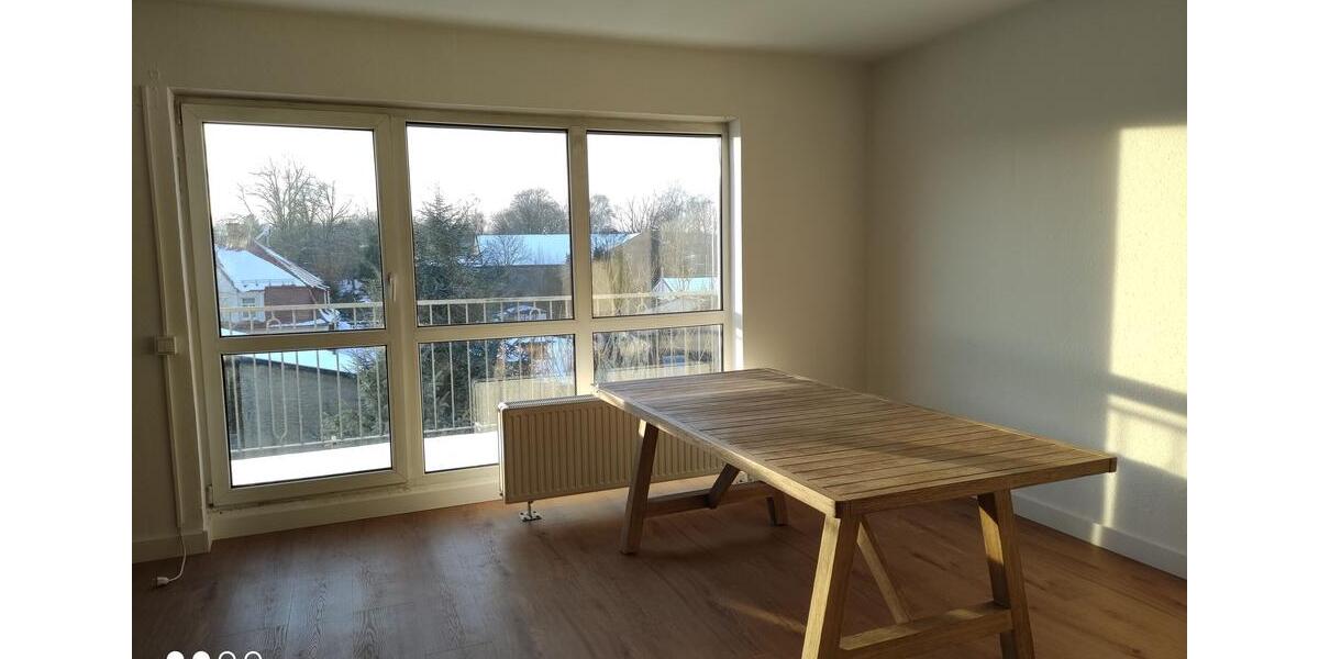 Dachgeschoßwohnung Pulsnitz - 4 Zimmer, 93 m&sup2;, 850&euro; | Angebot:23571123