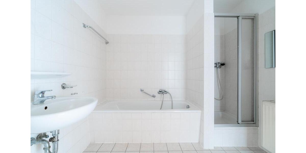 Dachgeschoßwohnung Pulsnitz - 4 Zimmer, 93 m&sup2;, 890&euro; | Angebot:23571123