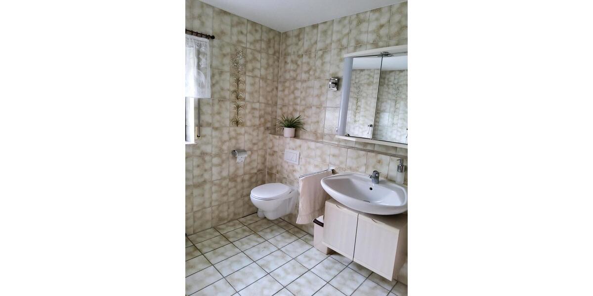 Etagenwohnung Wiesbaden Schierstein - 2 Zimmer, 60 m&sup2;, 995&euro; | Angebot:24731763