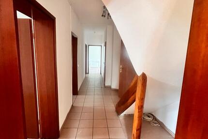 Wohnung Saarbrücken - 5 Zimmer, 125 m&sup2;, 1.080&euro; | Angebot:24747511