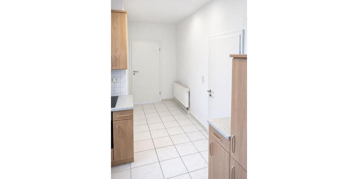 Etagenwohnung Eisenberg - 3 Zimmer, 65 m&sup2;, 490&euro; | Angebot:25633292