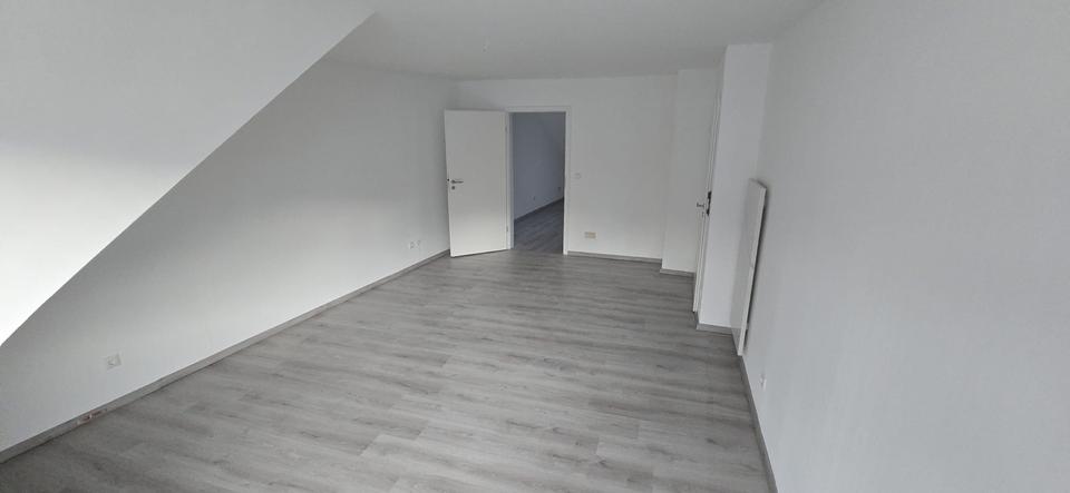 Dachgeschoßwohnung Nabburg - 3 Zimmer, 109 m&sup2;, 1.145&euro; | Angebot:24876207