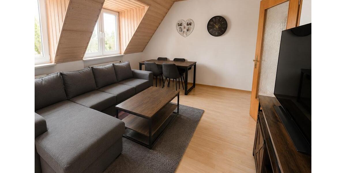Dachgeschoßwohnung Ilmmünster - 3 Zimmer, 61 m&sup2;, 650&euro; | Angebot:26705826